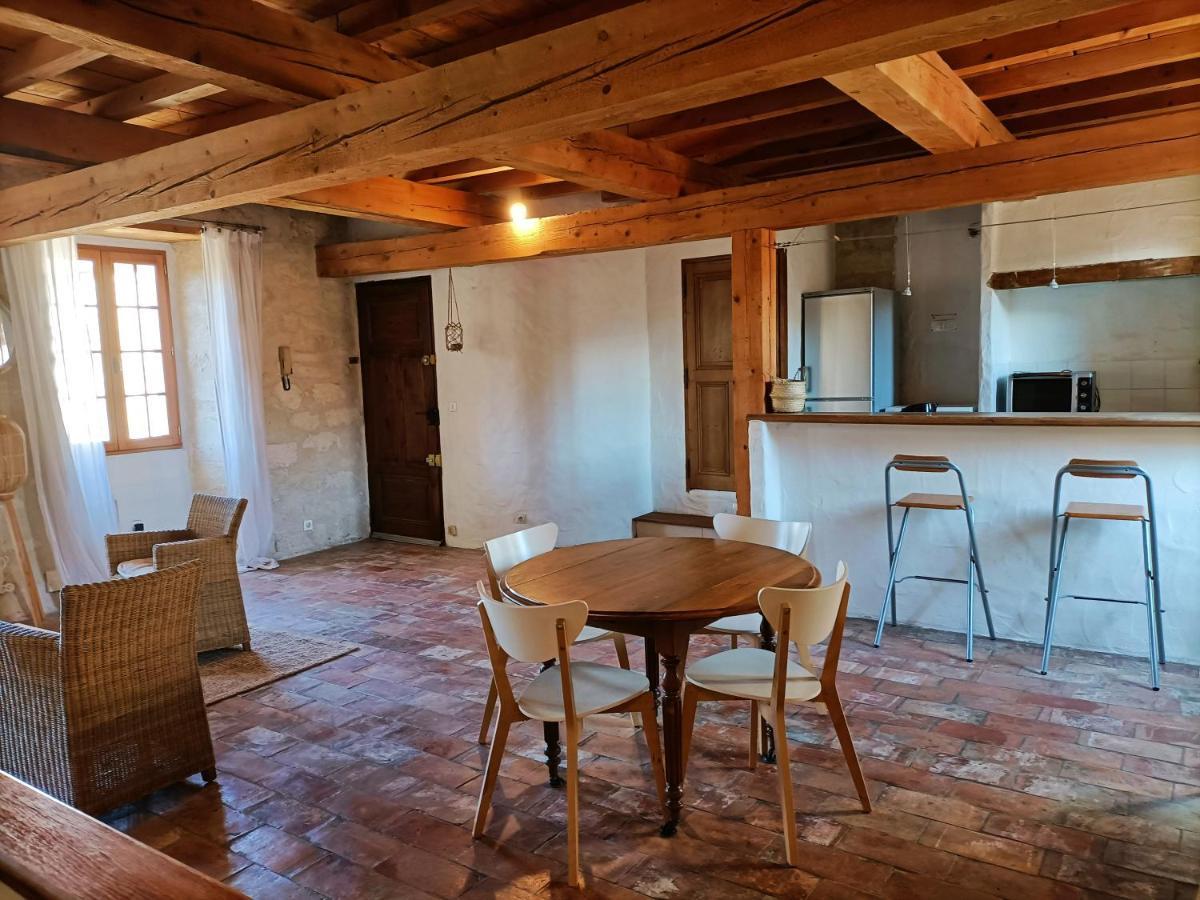 Maison Atypique Coeur De Village Historique Вільнев-лез-Авіньйон Екстер'єр фото